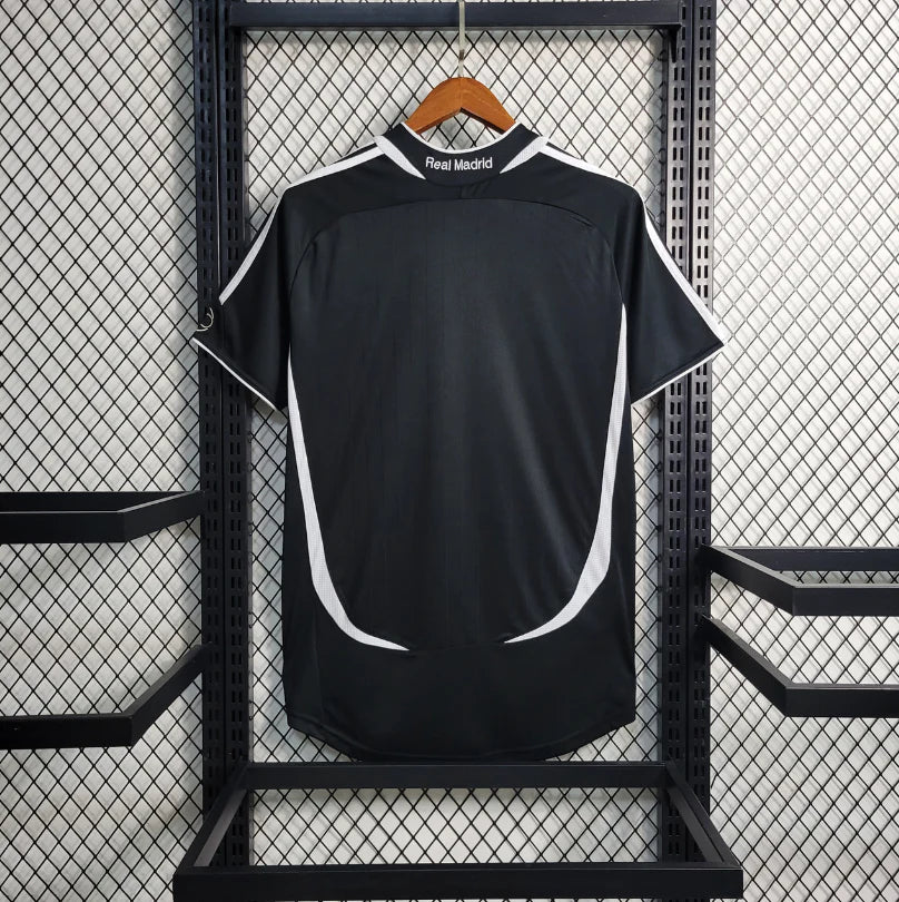 Real Madrid Retro Away Kit - 2006/07