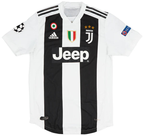 Juventus Home Kit - 2018/19