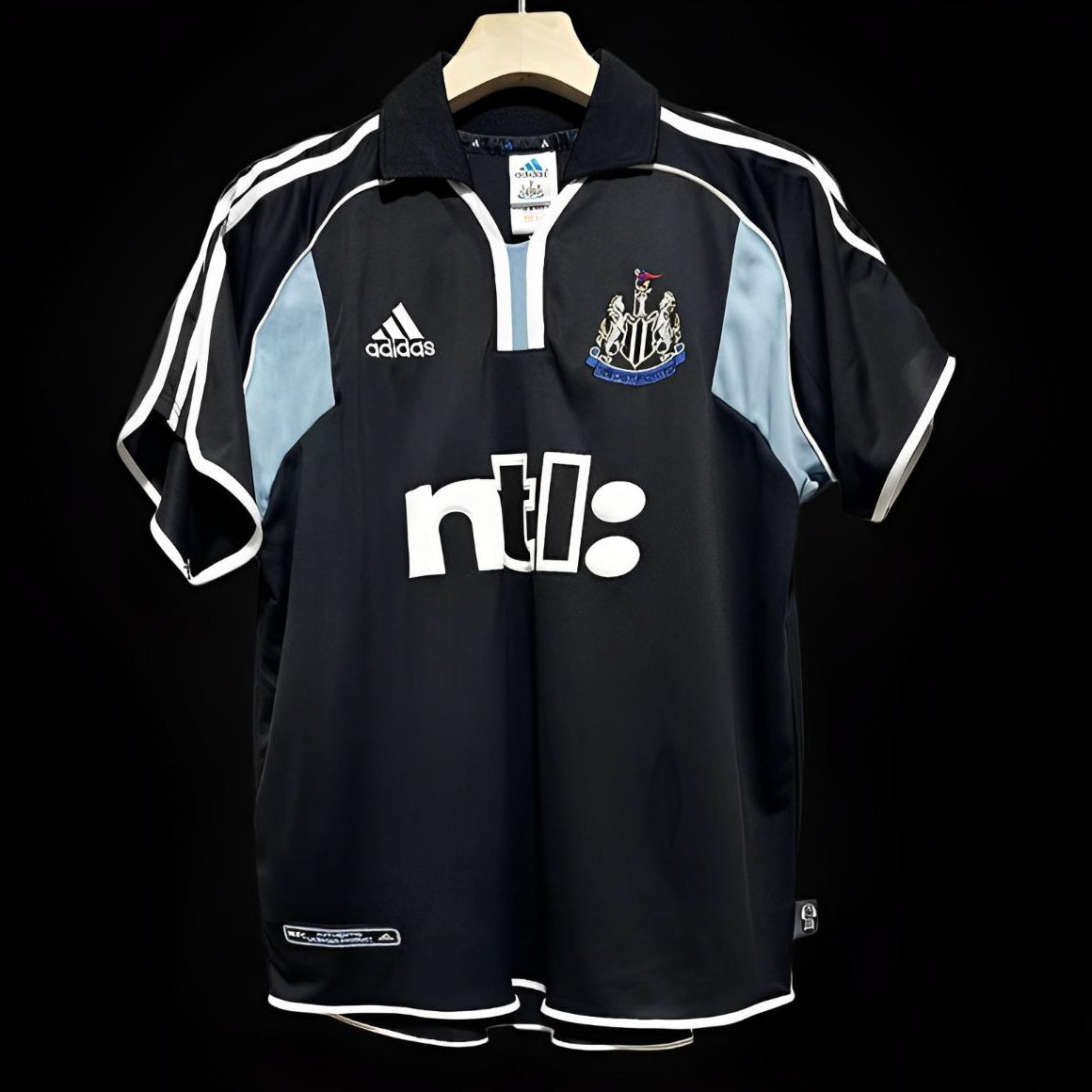 Newcastle United Away Kit 2000/01