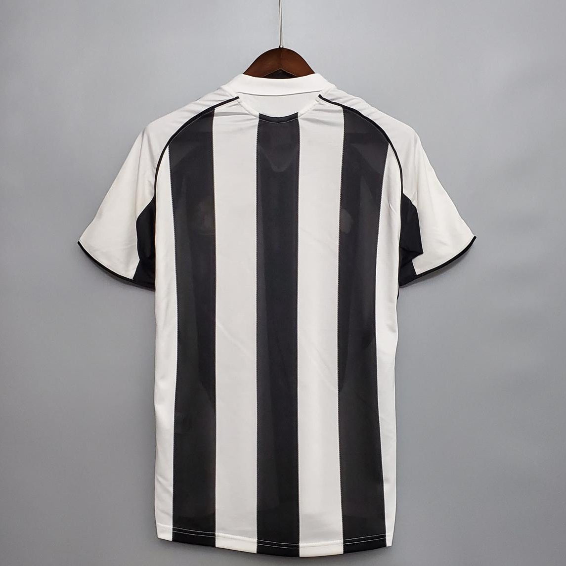 Newcastle United Home Kit 2005/06
