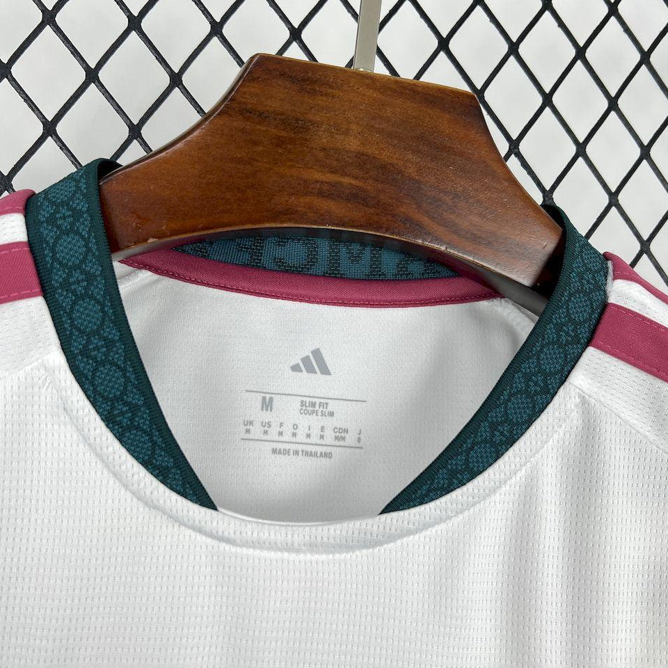 2026/27 Mens Real Madrid Home Jersey Front View Collar