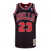 Chicago Bulls 1995-96 Alternate Jersey - Michael Jordan