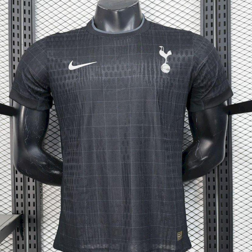 Tottenham Hotspurs Away Kit 25/26