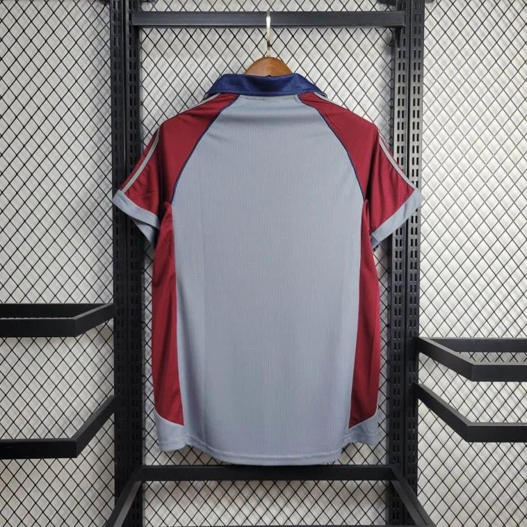 Bayern Munich Away Kit 1998/99