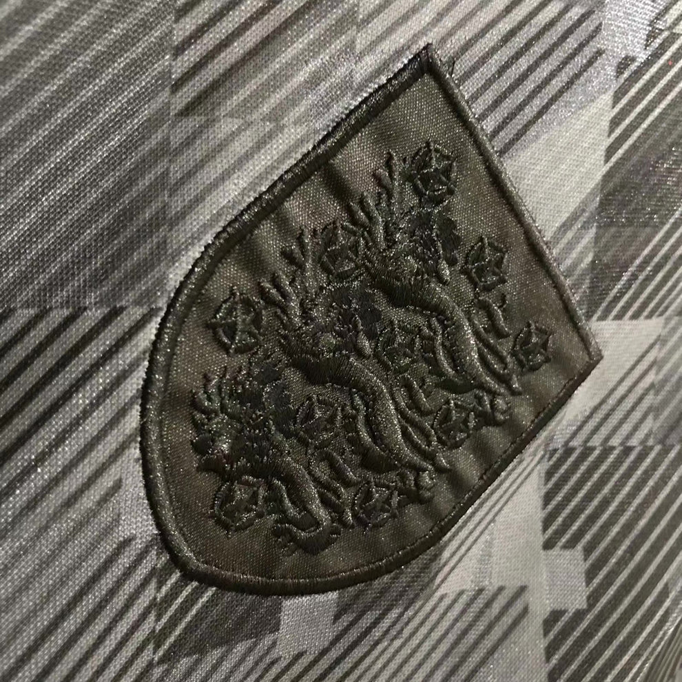 England 1990 'Black Out'