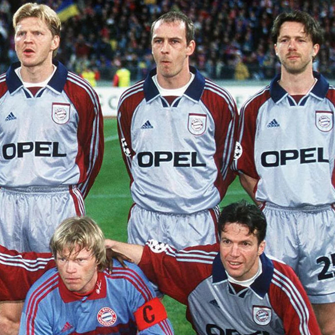 Bayern Munich Away Kit 1998/99