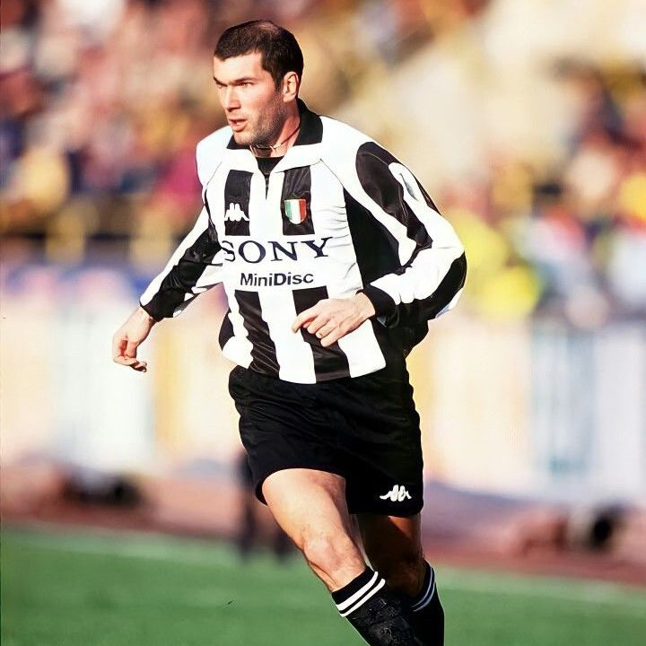 Juventus Home Kit 1997/1998