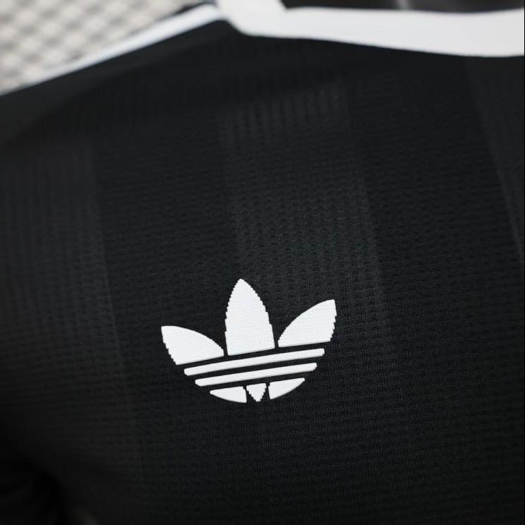 Liverpool FC Third GoalkeeperJersey  2025/26