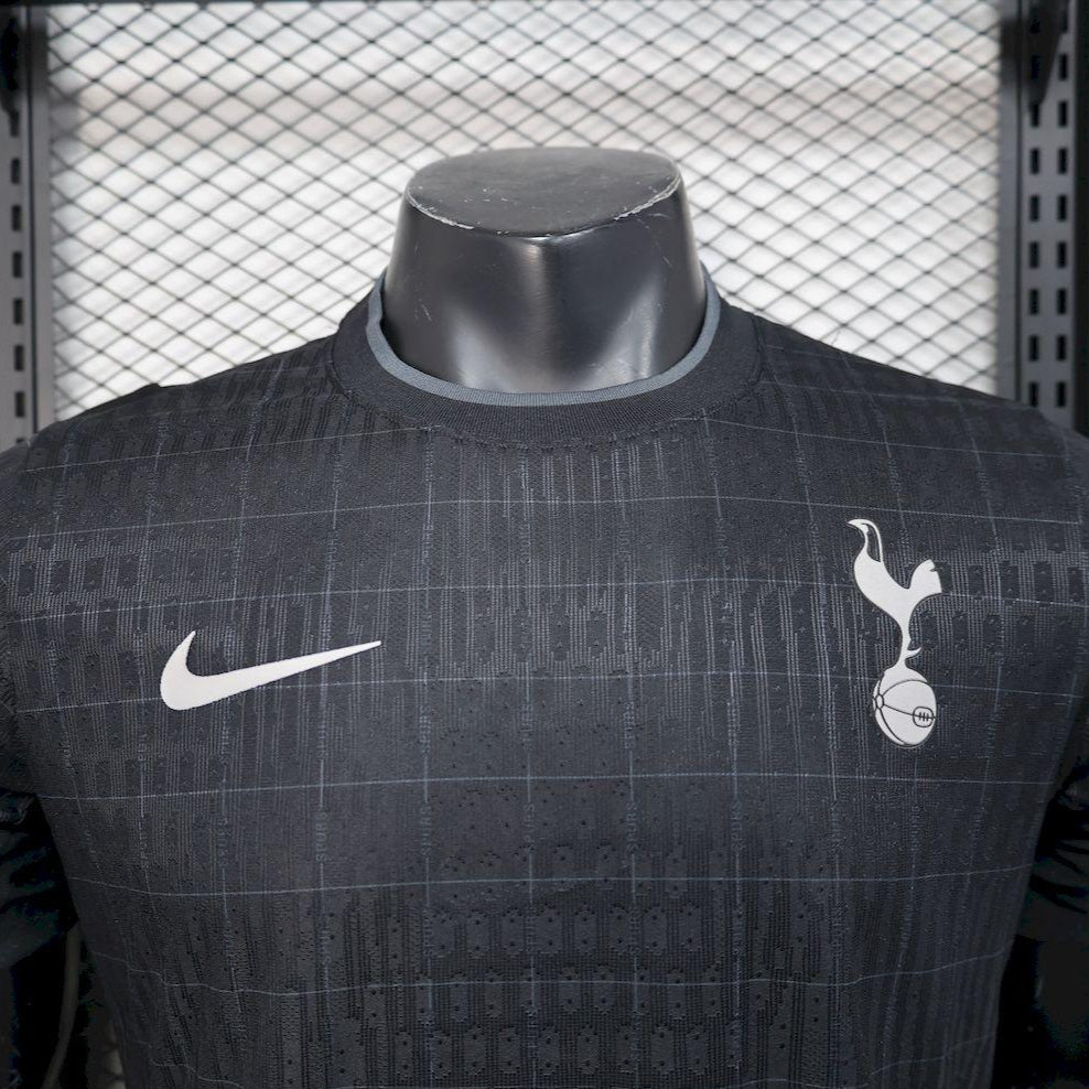 Tottenham Hotspurs Away Kit 25/26