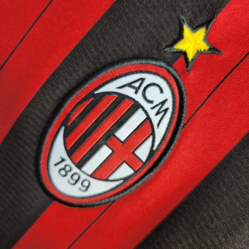 AC Milan Home Jersey 2013/14 club crest and star detail