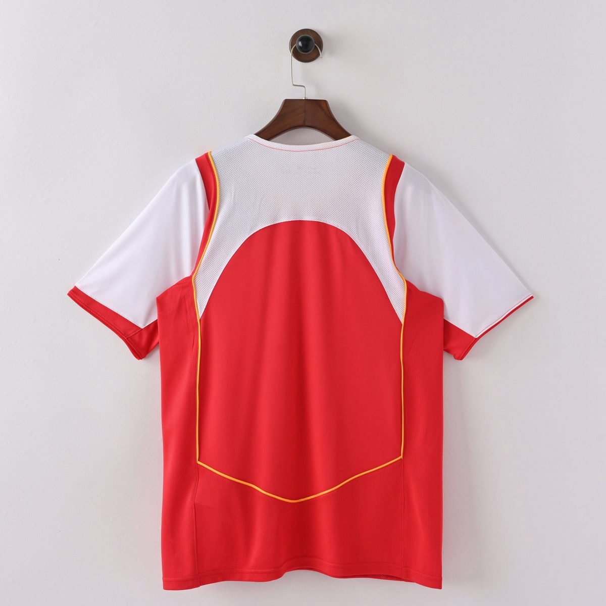 Arsenal Home Jersey 2004/05 back view with red body and white sleeves