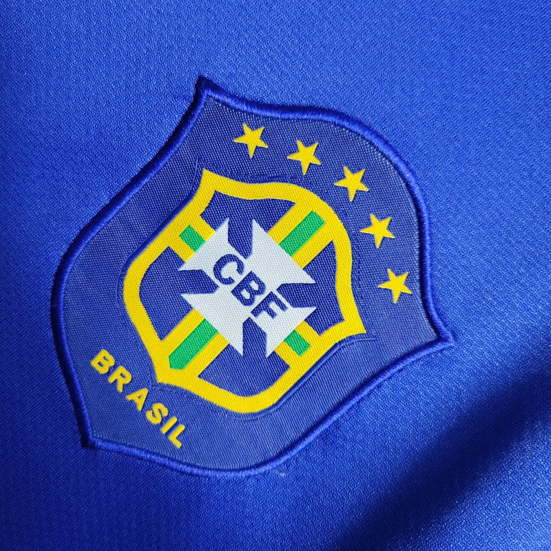 Brazil five-star crest close-up on 2006 away jersey