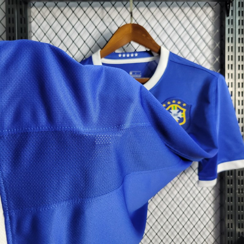 Brazil Away Jersey 2006 blue fabric and sleeve detail