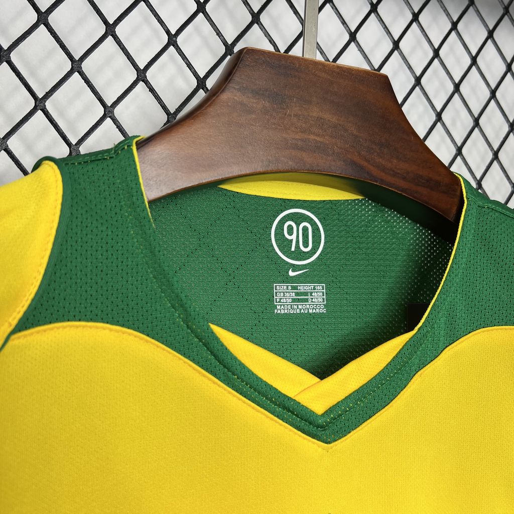 Brazil Home Jersey 2004/2006 green V-neck collar detail