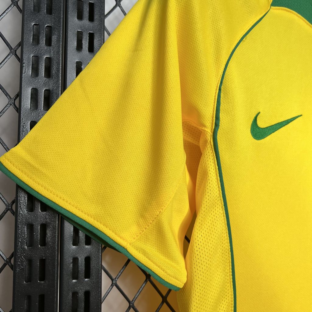 Brazil Home Jersey 2004/2006 sleeve detail