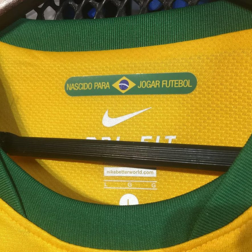 Brazil Home Jersey 2010 green collar detail