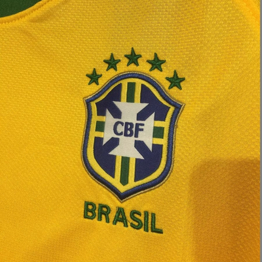 Brazil Home Jersey 2010 national team crest detail
