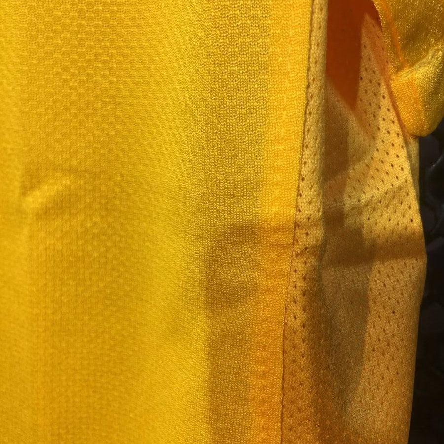 Brazil Home Jersey 2010 lower hem detail