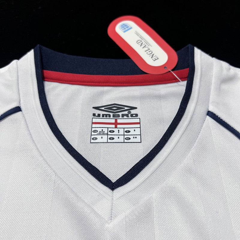 England Home Jersey 2002 collar detail with navy-trimmed V-neck