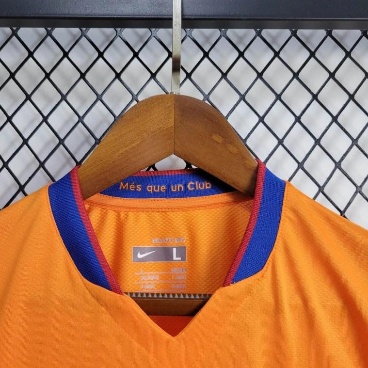 FC Barcelona crest detail on 2006 07 away jersey
