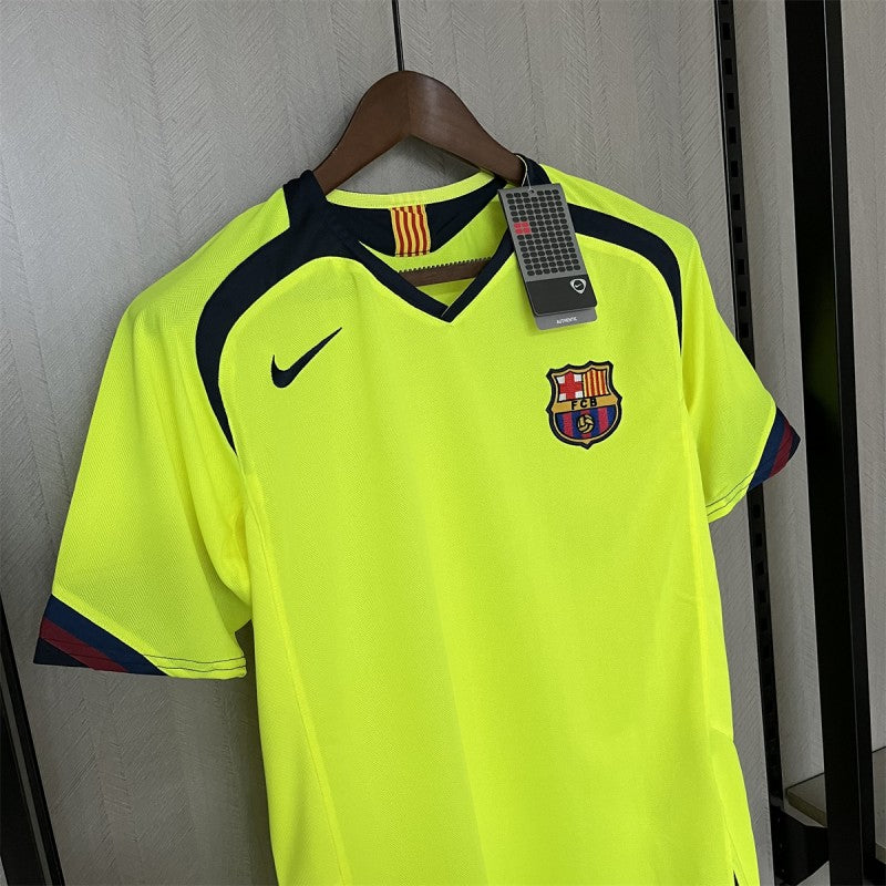 FC Barcelona Away Jersey 2005/06 angled front view