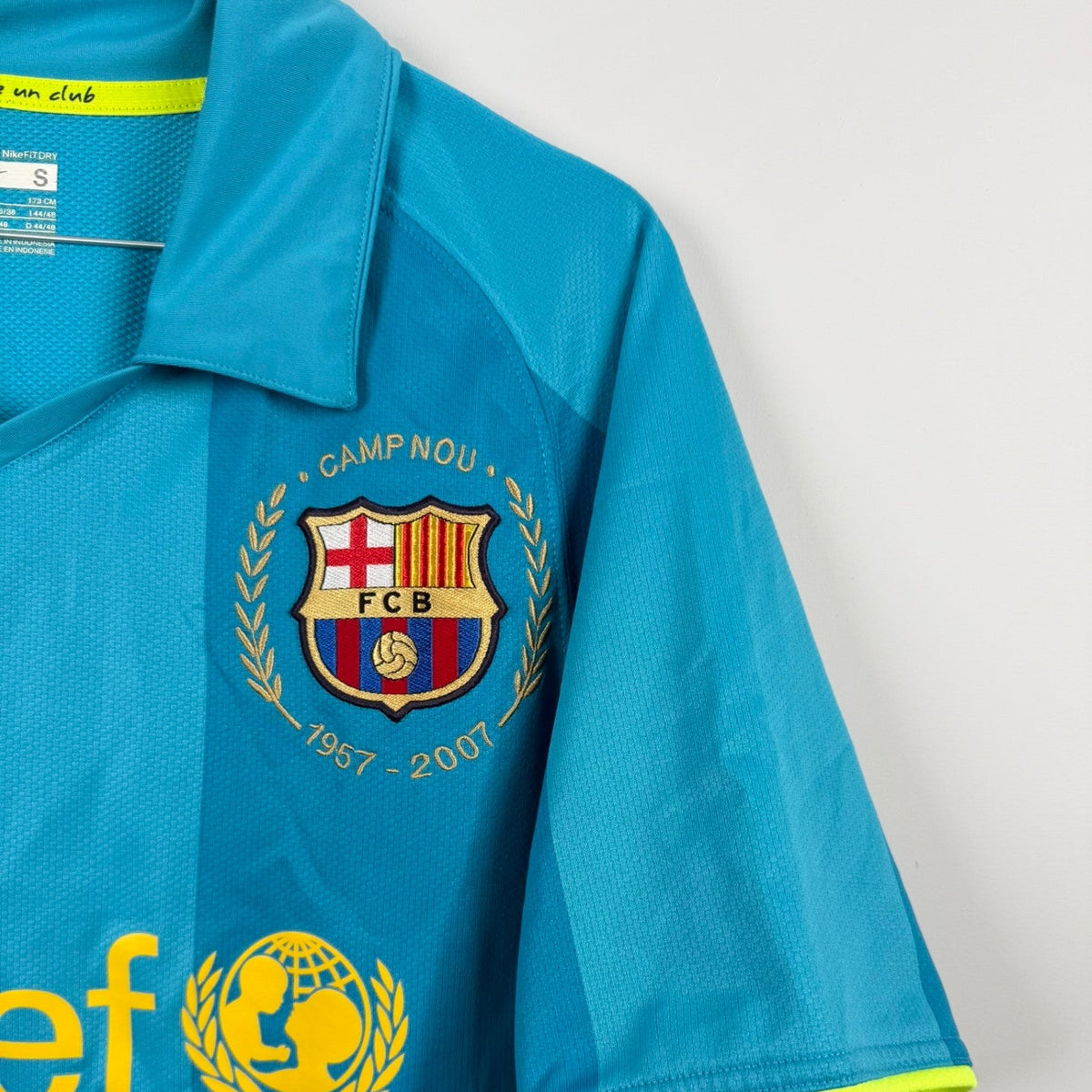 FC Barcelona Away Jersey 2007/08 Camp Nou anniversary crest detail