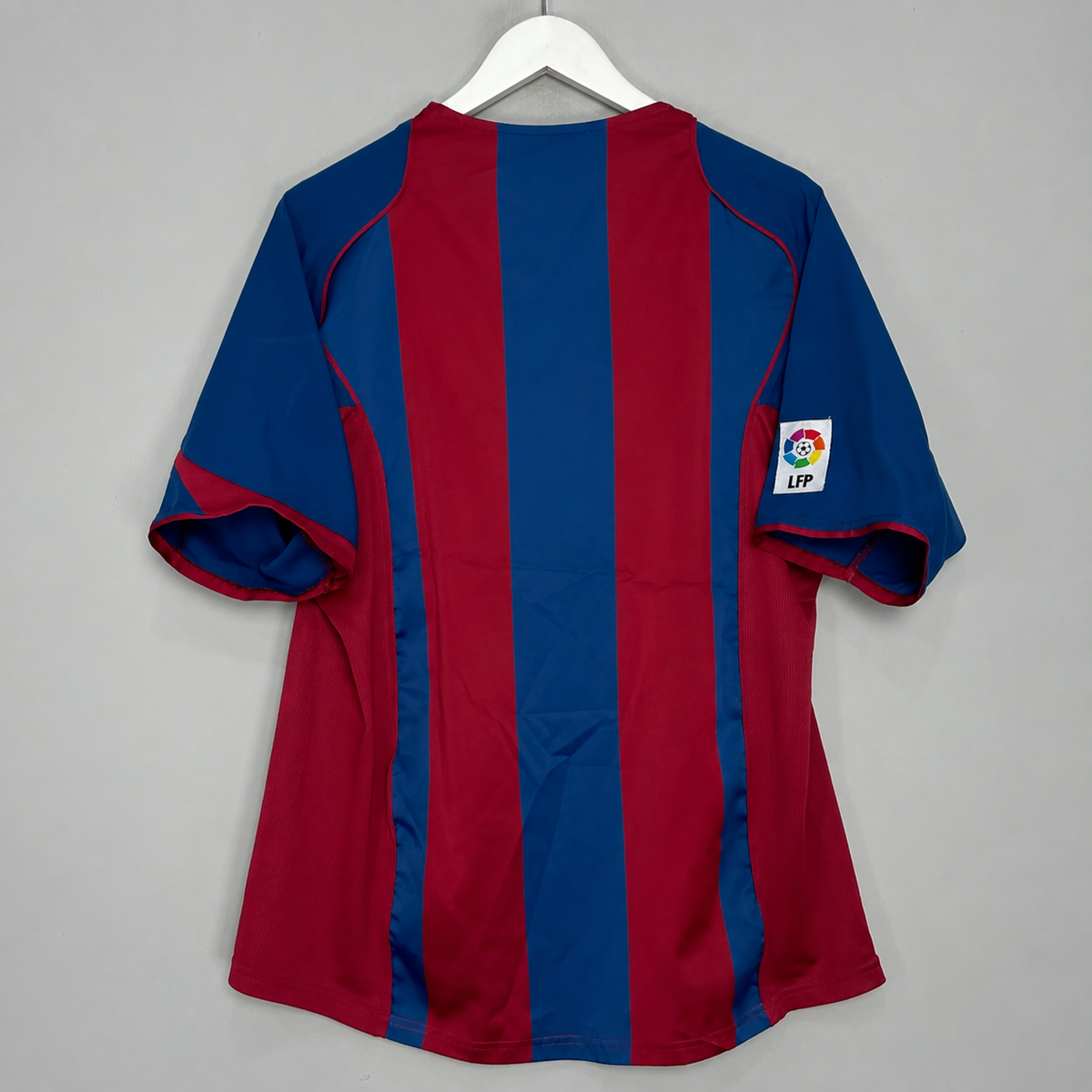 FC Barcelona Home Jersey 2004/05 back view with blue and red vertical stripes 