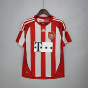 FC Bayern Munich Home Jersey 2010/11 front view
