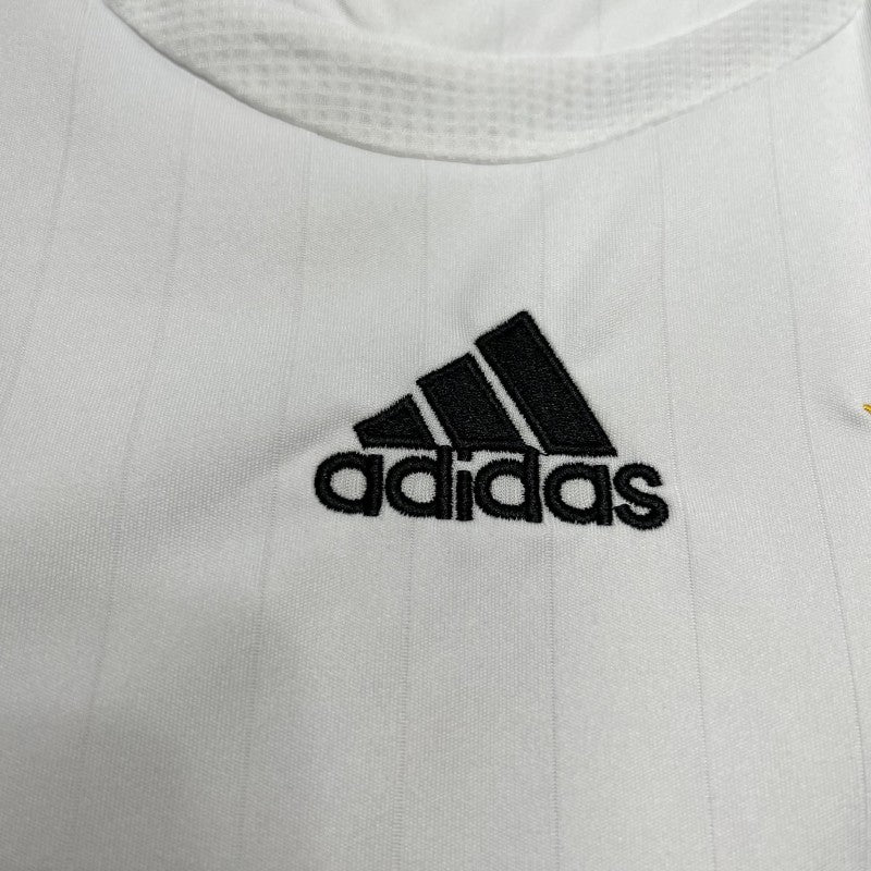 Germany Home Jersey 2006 chest logo close-up