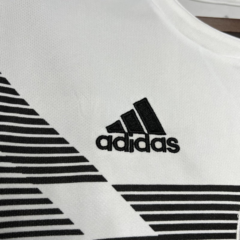 Germany Home Jersey 2018 black geometric chest detail