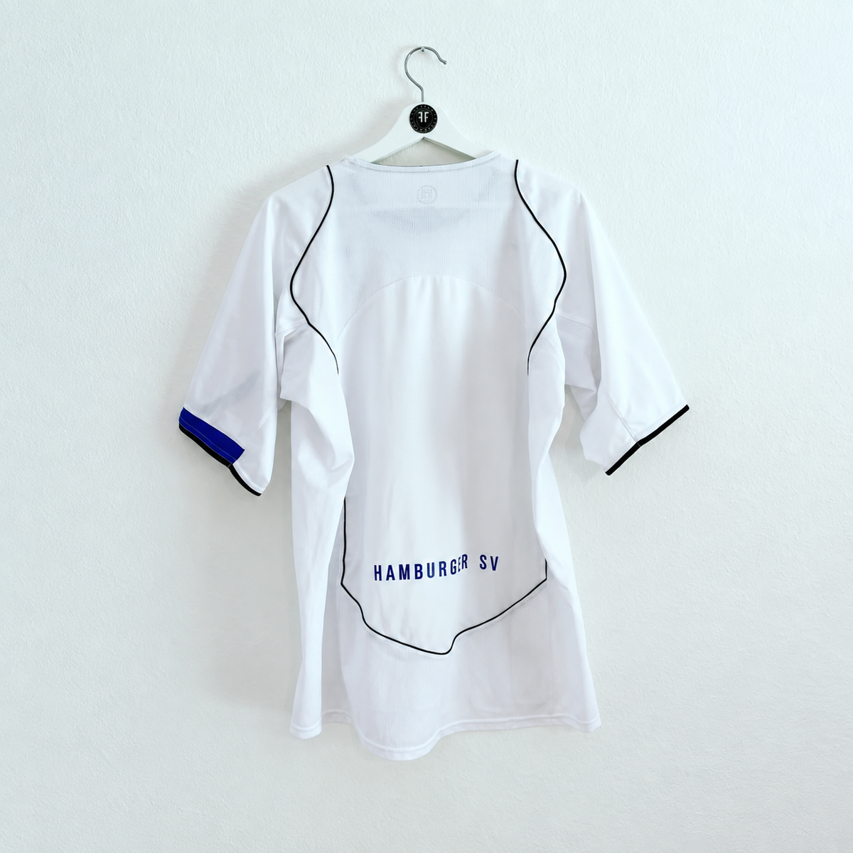 Hamburger SV Home Jersey 2004/05 back view in white with black piping