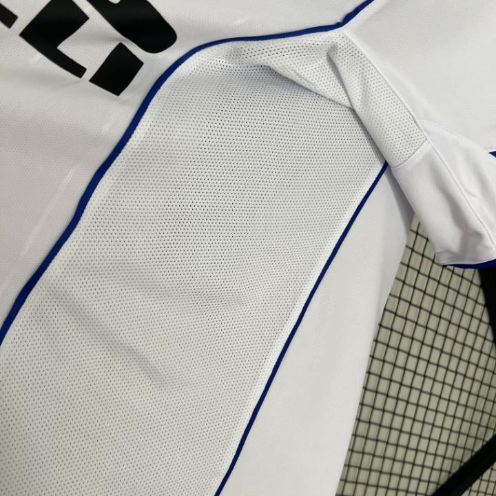 Inter Milan Away Jersey 2004/05 white side panel with blue piping