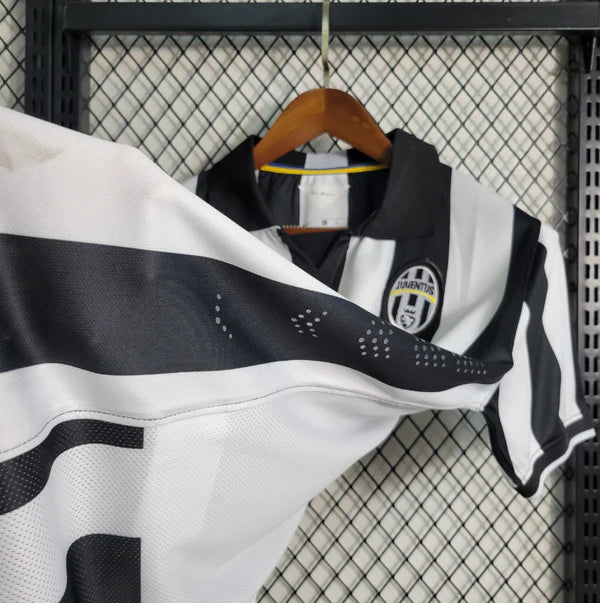 Juventus Home Kit - 2014/15
