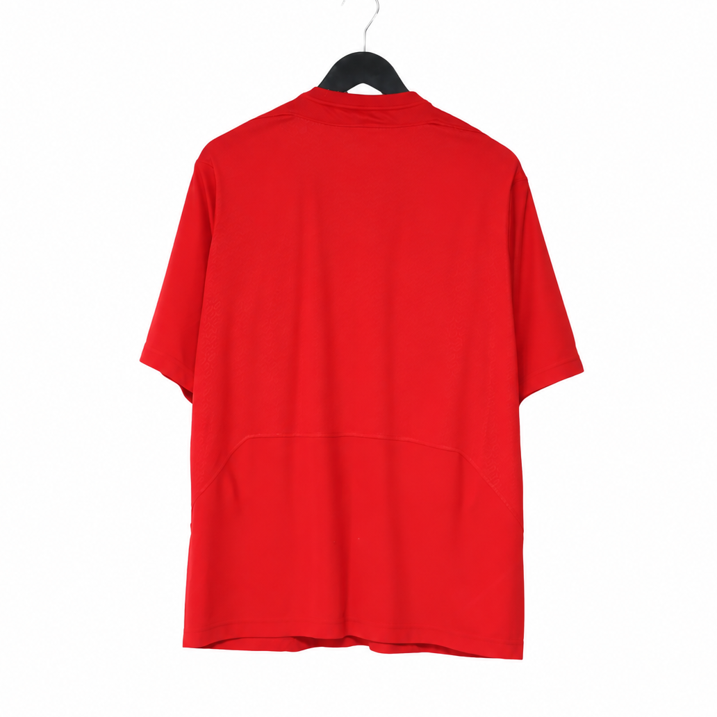 Liverpool Home Jersey 2004/05 back view in classic red 