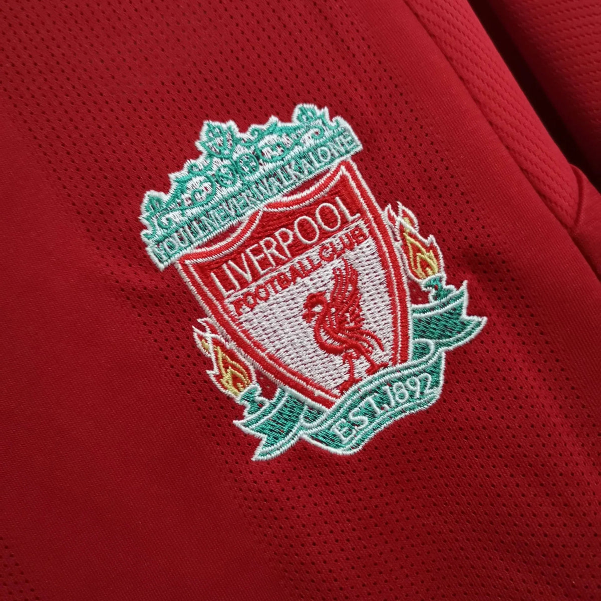 Liverpool Home Jersey 2008/2010 embroidered Liverpool crest detail