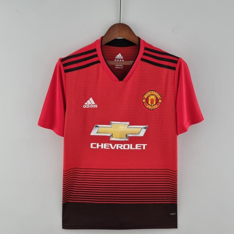 Manchester United home kit 2018/19 front view red football jersey
