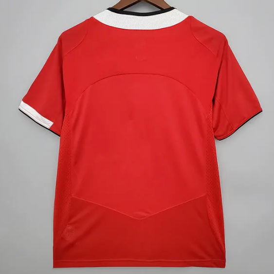 Manchester United Home Jersey 2004/06 back view in red with white upper back detail