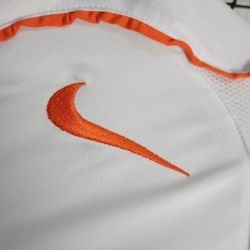 Netherlands Away Jersey 2004 chest detail