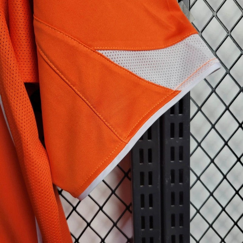 Netherlands Home Jersey 2004 sleeve detail with white panel accent