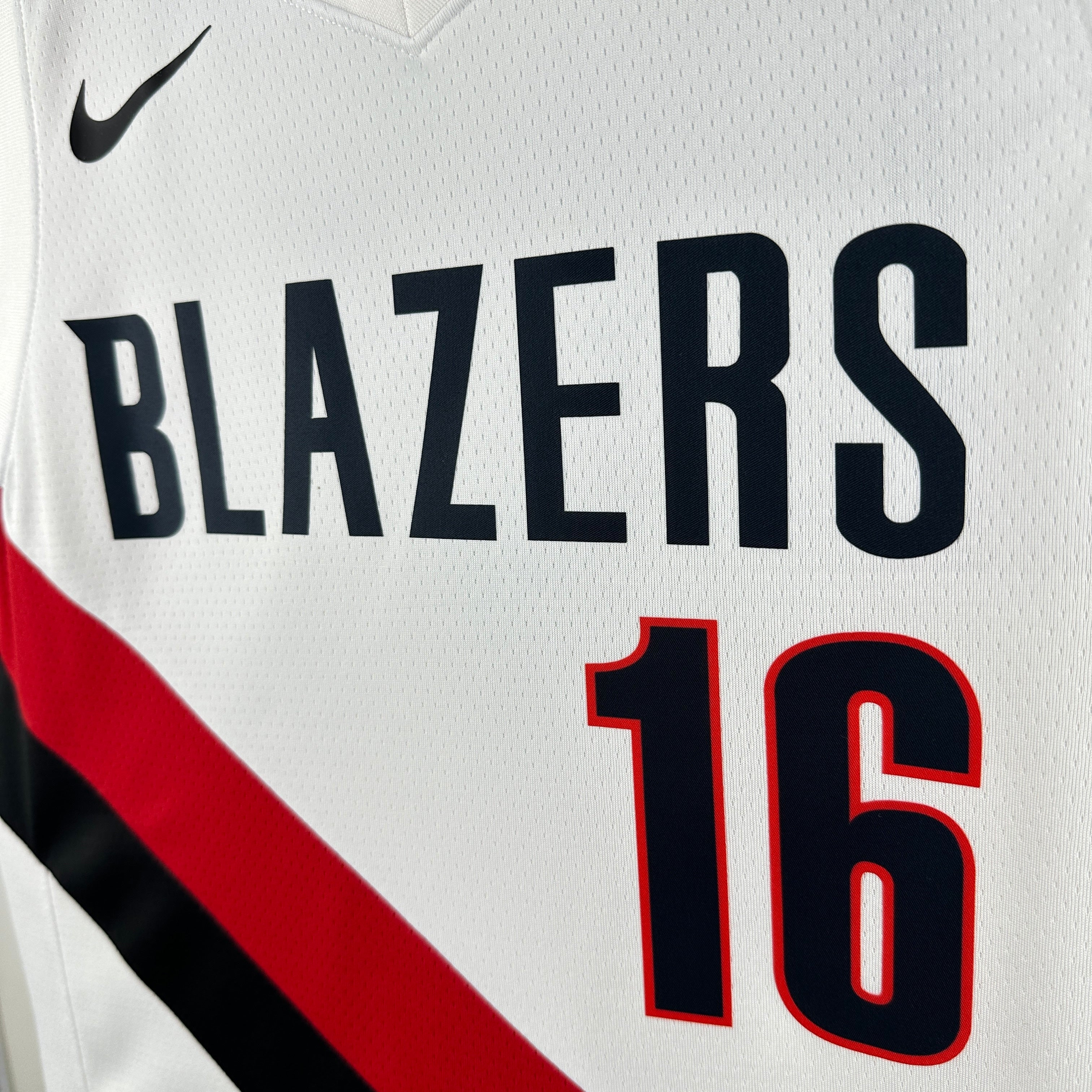 Portland Trail Blazers 2025/26 home white swingman jersey Yang Hansen number 16 front and back view