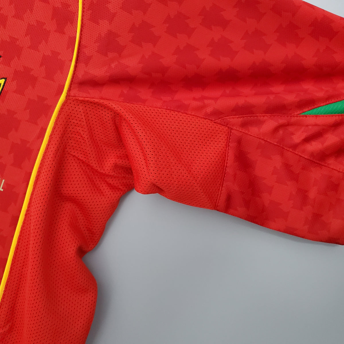 Portugal Home Jersey 2004 underarm and side panel detail