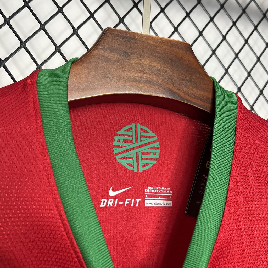 Portugal Home Jersey 2012/13 inner collar detail