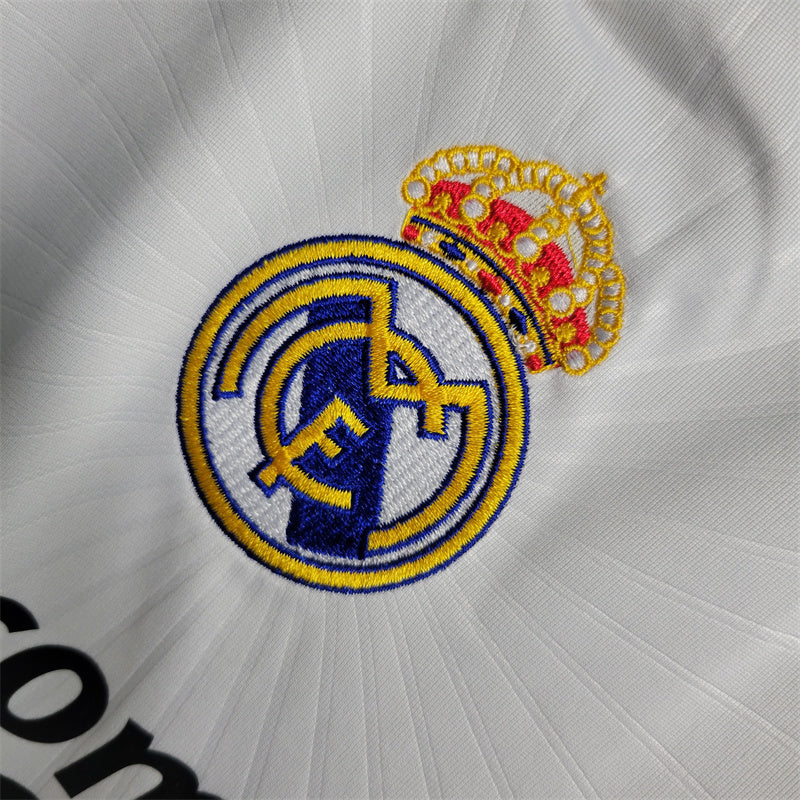 Real Madrid 2010/11 Home White Football Jersey front view logo