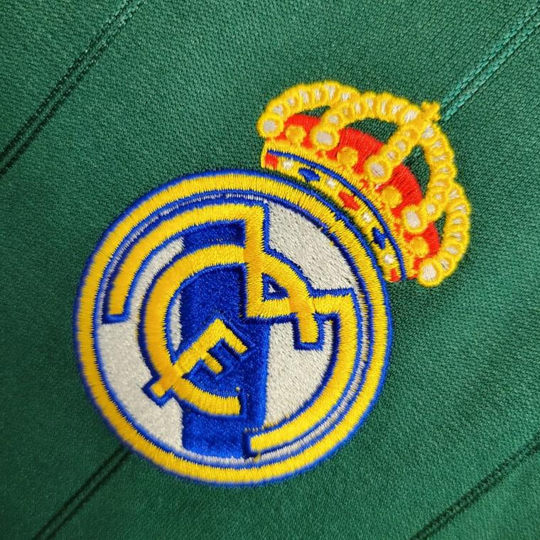 Real Madrid 2012/13 third kit bwin sponsor close up
