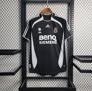 Real Madrid Retro Away Kit - 2006/07