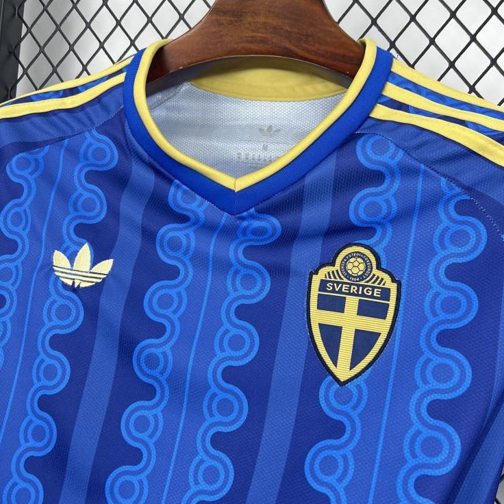 Sweden World Cup Away Jersey 2026 Front View Crest