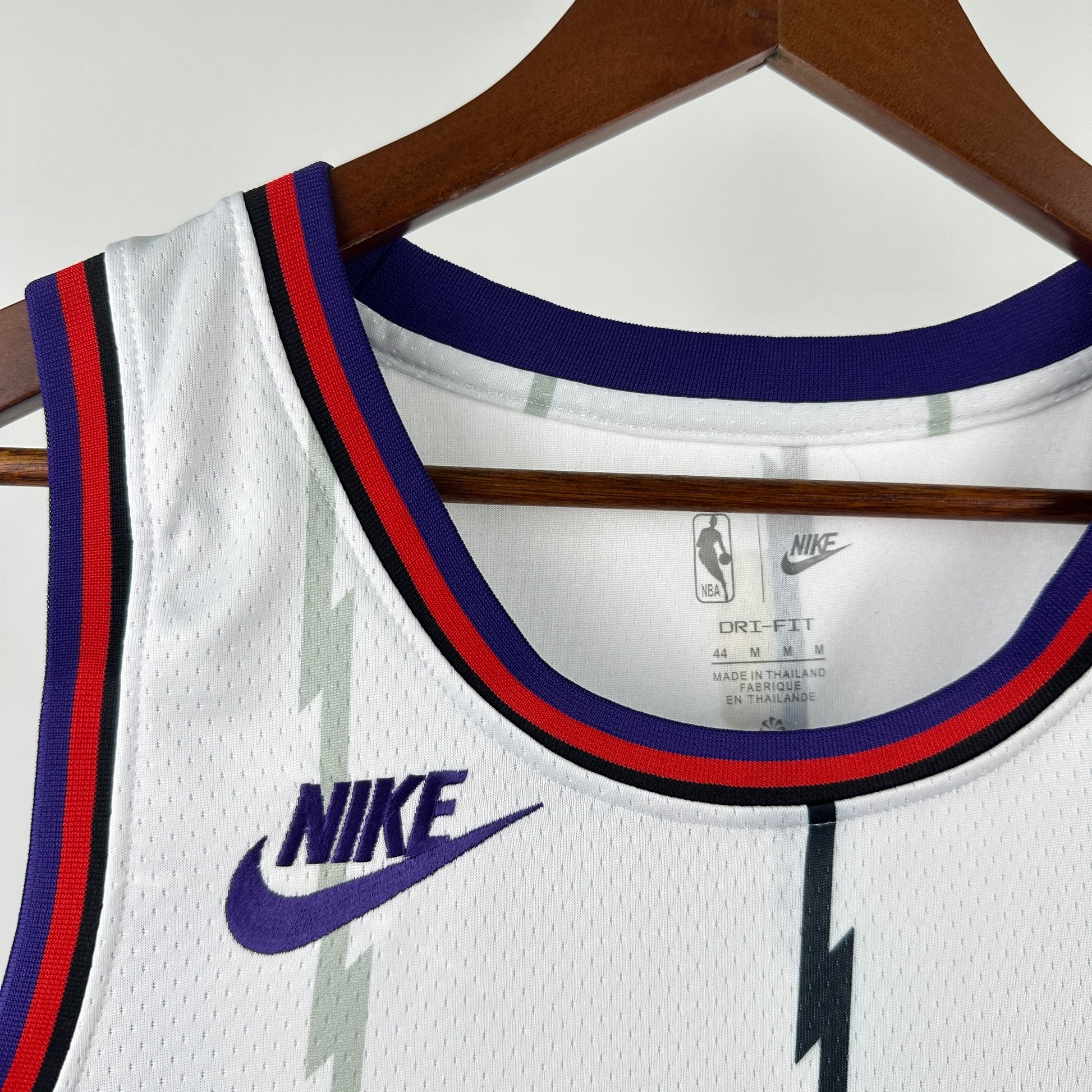 Toronto Raptors 2025/26 retro white swingman jersey Vince Carter number 15 front and back view