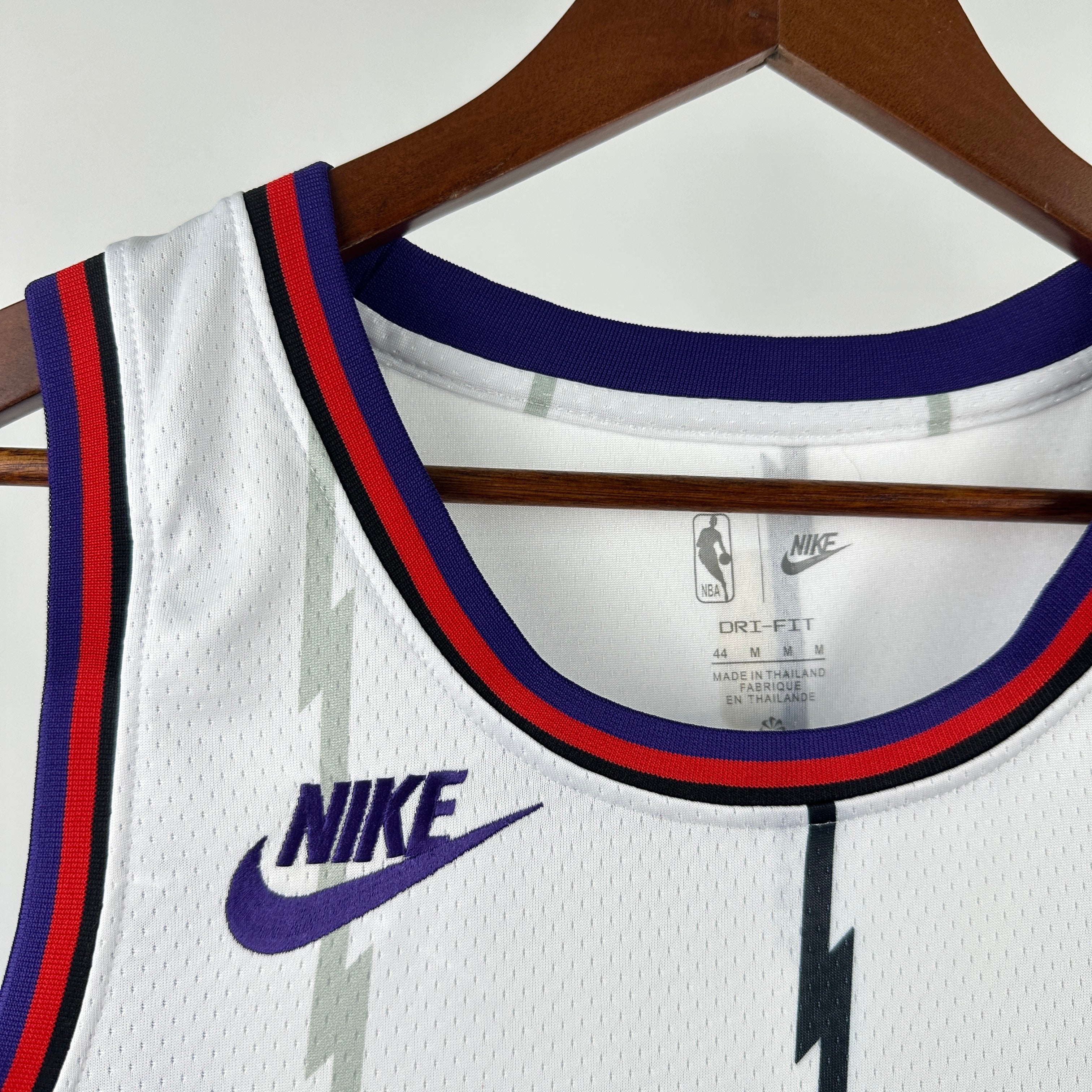 Toronto Raptors 2025/26 retro white swingman jersey Vince Carter number 15 front and back view