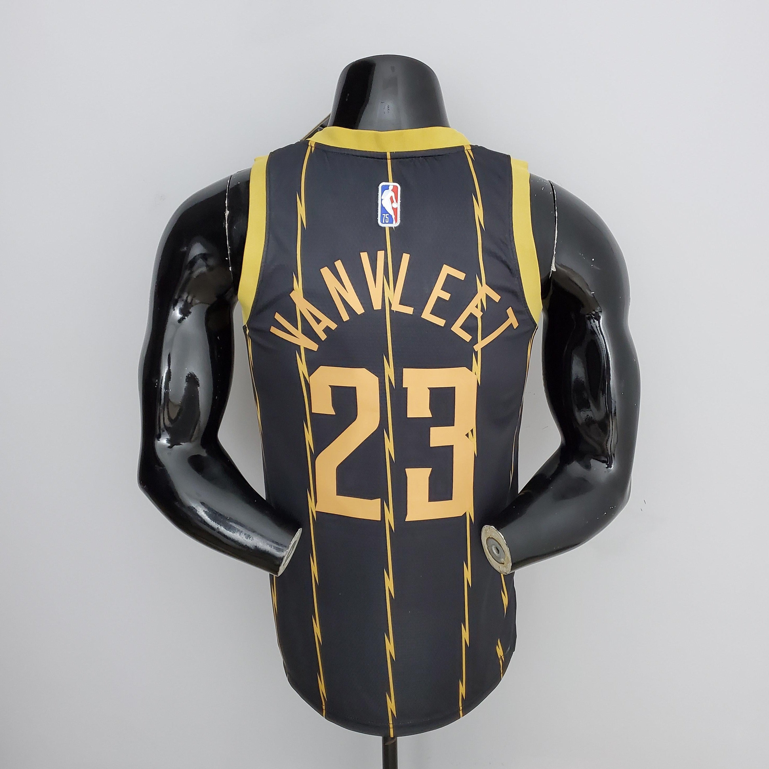 Toronto Raptors City Edition 2021 22 back view Fred VanVleet 23
